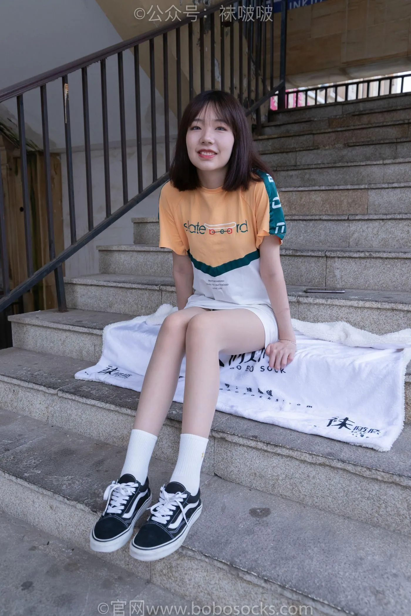 [BoBoSocks袜啵啵]NO.069 小甜豆-vans板鞋、白棉袜、肉丝 [135P]插图1